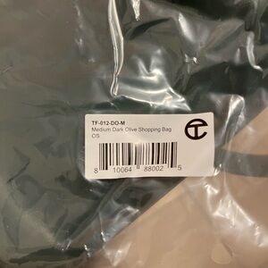 ***AUTHENTIC*** Telfar bag medium Dark olive 🫒
